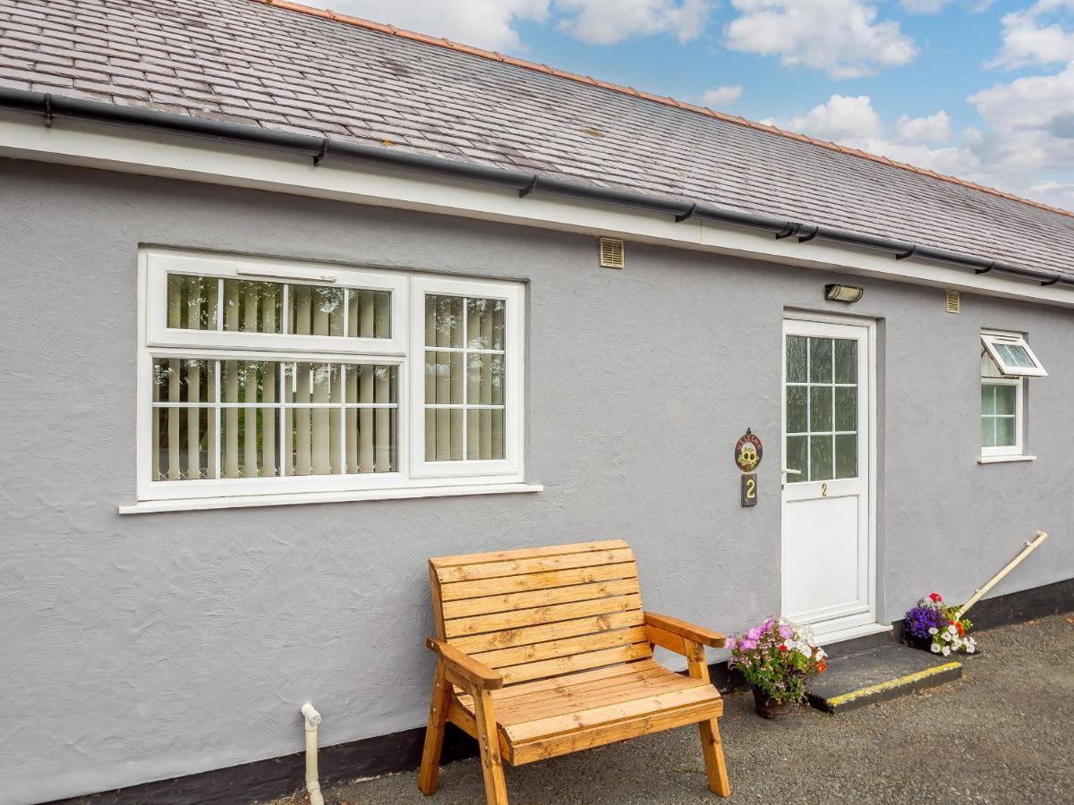 2 Black Horse Cottages Pentraeth Екстериор снимка
