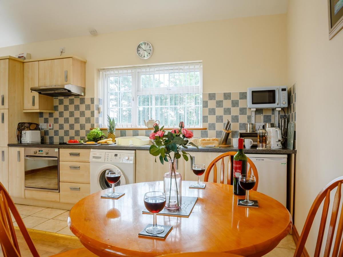 2 Black Horse Cottages Pentraeth Екстериор снимка