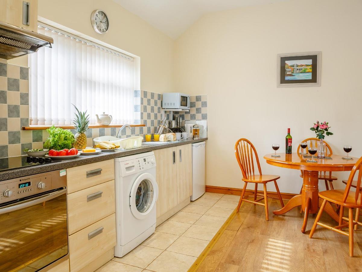2 Black Horse Cottages Pentraeth Екстериор снимка